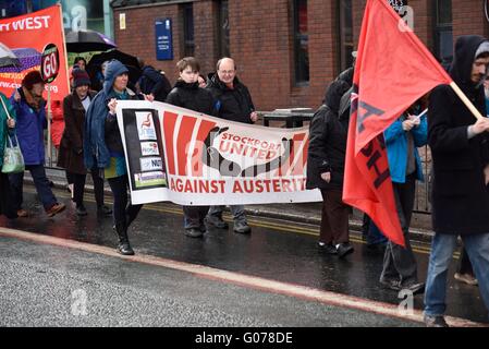 Manchester, UK. 30th April, 2016. Hundreds of trade unionists, activists and campaigners meet in All Saints Park for a rally before marching to Sackville Gardens, where many activities will take place in the Mechanics Institute, with speakers including Arthur Scargill, former NUM President and Christine Blower from the NUT. Credit:  John Fryer/Alamy Live News Stock Photo