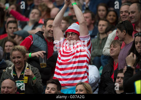 Twickenham Stadium, UK. 30th April, 2016. Capacity crowd at a sell-out match watch the British Army team take on the Royal Navy for the Babcock Trophy. Credit:  sportsimages/Alamy Live News Stock Photo