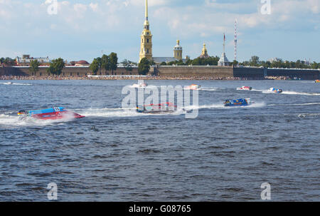 Bolide on water on line on Neva at Formula 1 Power Stock Photo