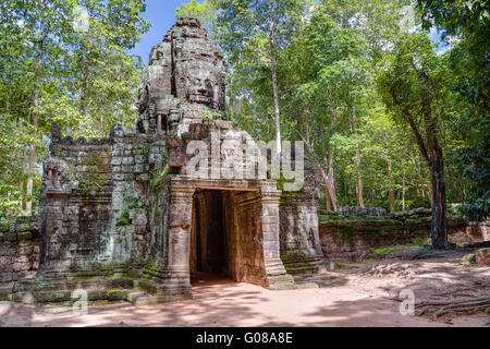 Western entrance to Ta Prohm temple Stock Photo