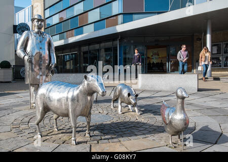 Metal farm sculptures called The Drover in Carmarthen town centre, Carmarthenshire, Wales.Landmark in Carmarthen Stock Photo