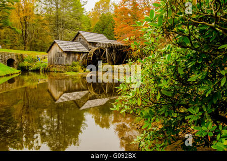 Virginia's Mabry Mill on the Blue Ridge Parkway in the Autumn season Stock Photo