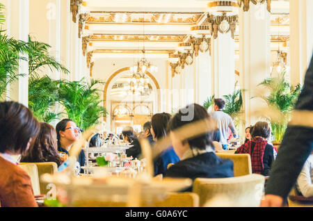 Afternoon High Tea Time at Peninsula Hong Kong Stock Photo