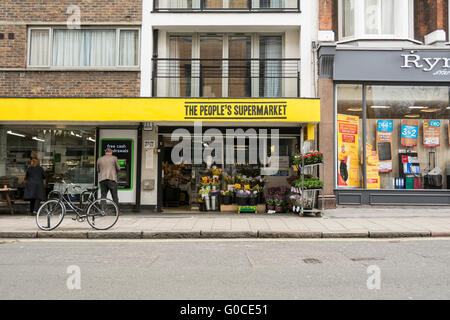 The People's Supermarket food cooperative on Lamb's Conduit Street, London, WC1, England, UK Stock Photo