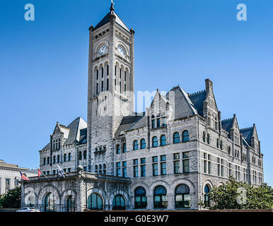 Union Station Hotel, beautifully restored former L&N Railroad station is a neo-Romanesque architectural gem in Nashville, TN Stock Photo