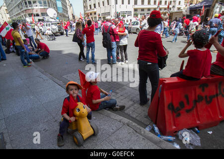 Beirut,Lebanon. 1st May 2016 . Members of the Lebanese communist party and trade unionists staged a rally in central Beirut to celebrate May Day and in support of  national and international workers rights Credit:  amer ghazzal/Alamy Live News Stock Photo