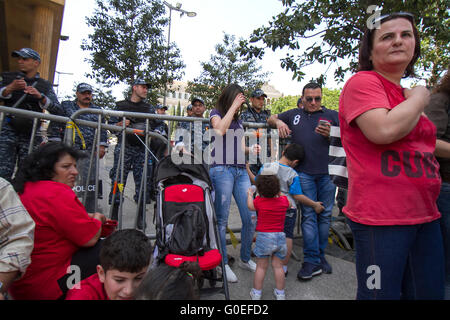 Beirut,Lebanon. 1st May 2016 . Members of the Lebanese communist party and trade unionists staged a rally in central Beirut to celebrate May Day and in support of  national and international workers rights Credit:  amer ghazzal/Alamy Live News Stock Photo