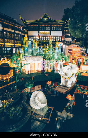 Chinese lantern festivals in Yuyuan garden Stock Photo
