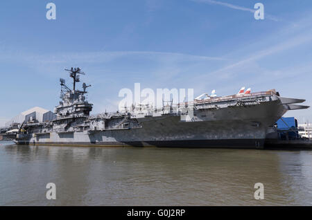 USS Intrepid aircraft carrier ship docked in Manhattan as the Intrepid Sea Air and Space Museum Stock Photo