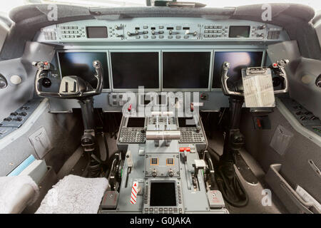 Inside view Cockpit Airplane Aircraft Stock Photo: 103686004 - Alamy