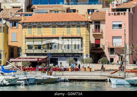 PORT DE CASSIS ET SES BATEAUX, CASSIS, BDR FRANCE 13 Stock Photo