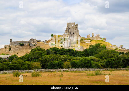 The dramatic ruins of Corfe Castle on the Isle of Purbeck Dorset Stock Photo