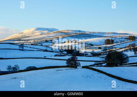 Winter view towards Widdale Fell at the head of Wensleydale near Hawes in North Yorkshire. Stock Photo