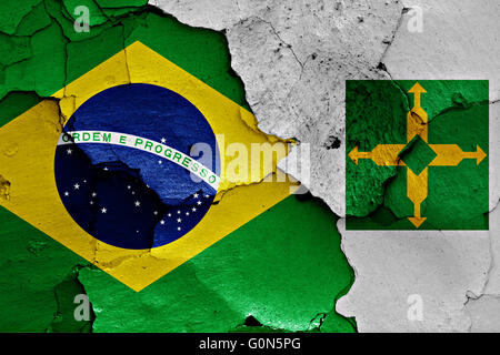 Flags of Brazil and Brasilia painted on cracked wall Stock Photo - Alamy