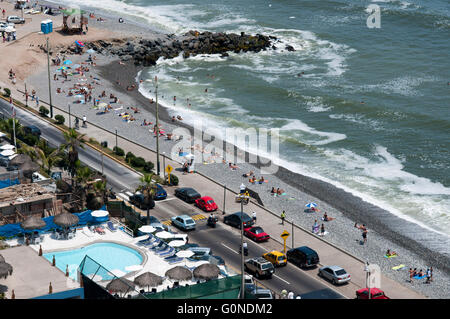 Aerial view of Miraflores beach and its coastal cliffs bordering the Pacific Ocean. Miraflores, Lima, Peru, South America Stock Photo