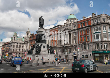 Ireland, Dublin, O'Connell street and Monument, historic city centre, cityscape Stock Photo