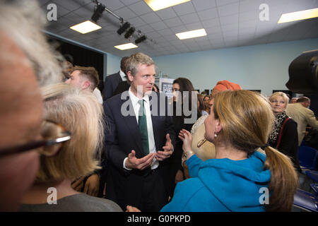 Richmond, Greater London, England, UK 03rd May 2016 The Conservative Mayoral candidate Zac Goldsmith MP for Richmond Park, with Boris Johnson MP, the current Conservative Mayor of London, and Prime Minister David Cameron campaign at a rally at Great Court School, Richmond Park, Greater London, Credit:  Jeff Gilbert/Alamy Live News Stock Photo