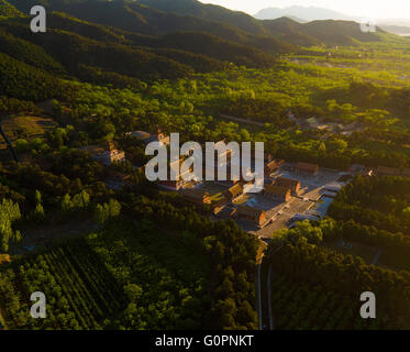 Tangshan. 4th May, 2016. An aerial photo taken on May 4, 2016 shows the scenery of Dingdongling for Empress Dowager Cixi (1835-1908) and Empress Dowager Ci'an (1837-1881) at the Eastern Qing Tombs in Dunhua City, north China's Hebei Province. The Eastern Qing Tombs, the largest, most complete and best preserved extant mausoleum complex in China, was inscribed in the World Heritage List in 2000. © Liu Mancang/Xinhua/Alamy Live News Stock Photo