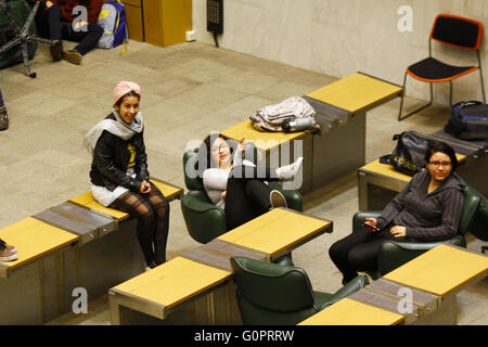 Sao Paulo, Brazil. 4th May, 2016. High school students remain within the plenary JK since yesterday (04) in the Legislative Assembly of S?o Paulo and only came out when signing the CPI lunch. © Fotoarena/Alamy Live News Stock Photo