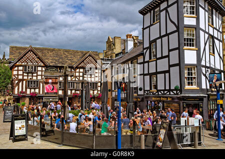 The Old Wellington Inn and Sinclairs Oyster Bar, popularly known as 'The Shambles' in Exchange Square Manchester, England Stock Photo