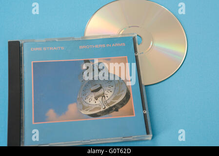 Brothers in arms dire straits cd hi-res stock photography and images - Alamy