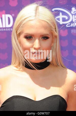 Los Angeles, CA, USA. 30th Apr, 2016. Macy Kate at arrivals for 2016 Radio Disney Music Awards, Microsoft Theater, Los Angeles, CA April 30, 2016. © Elizabeth Goodenough/Everett Collection/Alamy Live News Stock Photo