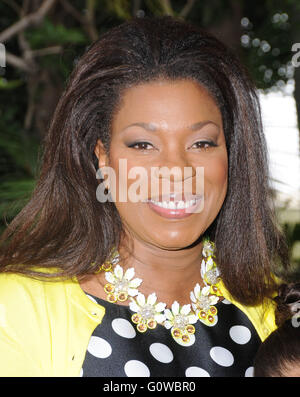 Beverly Hills, CA, USA. 23rd Feb, 2016. 04 May 2016 - Beverly Hills, California - Lorraine Toussaint. Arrivals for ABCs Annual Mother's Day Luncheon held at the Four Seasons Hotel. Photo Credit: Birdie Thompson/AdMedia © Birdie Thompson/AdMedia/ZUMA Wire/Alamy Live News Stock Photo