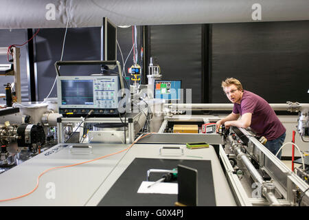 Research group of the Laser and Plasma Physics Laboratory of Prof. Pretzler in the Heinrich-Heine-University Dusseldorf Stock Photo