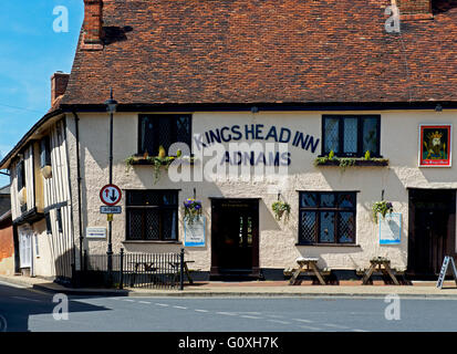 The Kings Head Inn,  Market Square, Woodbridge, Suffolk, England UK Stock Photo