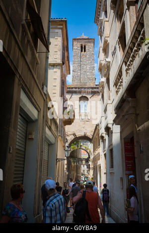 Split, Dalmatian Coast, Croatia.  Typical scene in crowded narrow street of old town. Stock Photo