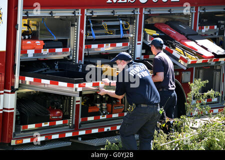 Irving, TX, USA 5th May, 2016. Rescuse workers on the scene of a trapped construction worker who had fallen into a 12 ft. deep trench.  Credit:  Brian Humek/Alamy Live News. Stock Photo