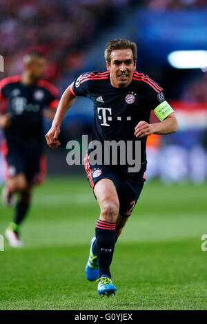 Madrid, Spain. © D. 27th Apr, 2016. Philipp Lahm (Bayern) Football/Soccer : UEFA Champions League Semi-finals, 1st leg match between Atletico de Madrid 1-0 FC Bayern Munchen at the Vicente Calderon stadium in Madrid, Spain. © D .Nakashima/AFLO/Alamy Live News Stock Photo