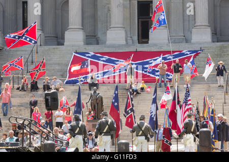 Columbia, South Carolina, USA. 07th May, 2016. Costumed confederate re-enactors rally on the steps of the State House to celebrate Confederate Memorial Day May 7, 2016 in Columbia, South Carolina. The events marking southern Confederate heritage come nearly a year after the removal of the confederate flag from the capitol following the murder of nine people at the historic black Mother Emanuel AME Church. Credit:  Planetpix/Alamy Live News Stock Photo