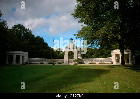 AJAX NEWS PHOTOS - 2005 - COMMONWEALTH WAR GRAVES - DELVILLE WOOD - SOMME - PICARDY - MEMORIAL TO SOUTH AFRICAN SOLDIERS KILLED ON THE SOMME WHILE FIGHTING FOR THE WOOD.  PHOTO:JONATHAN EASTLAND/AJAX REF:RD52110/829 Stock Photo