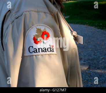 AJAX NEWS PHOTOS - 2005 - FRANCE - VIMY RIDGE - BATTLEFIELDS - MANNED BY CANADIAN VOLUNTEERS, USUALLY COLLEGE STUDENTS ON DUTY FOR 4 MONTHS. PHOTO:JONATHAN EASTLAND/AJAX REF:RD52110/788 Stock Photo