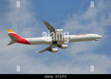 Iberia Airbus A340-600 EC-INO departing from Heathrow Airport, London, UK Stock Photo