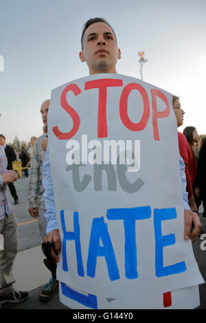 Anti-Trump protestor at the Pacific Amphitheater in Costa Mesa, California Stock Photo