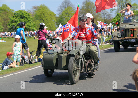Russian IMZ-Ural M-72 motorcycle and sidecar, Chestnut Sunday, 8th May 2016. Bushy Park, Hampton Court, London Borough of Richmond, England, Great Britain, United Kingdom, UK, Europe. Vintage and classic vehicle parade and displays with fairground attractions and military reenactments. Credit:  Ian Bottle / Alamy Live News Stock Photo