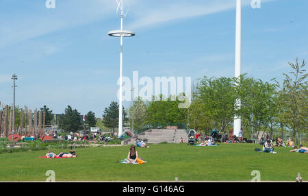 London UK.  8th May 2016   UK Weather: Glorious warm sunny at Queen Elizabeth Olympic Park  Credit: Michael Tubi/Alamy Live News Stock Photo