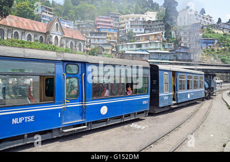 Steam Locomotive hauled Darjeeling Himalayan Railway at Darjeeling Station, Darjeeling, West Bengal Stock Photo