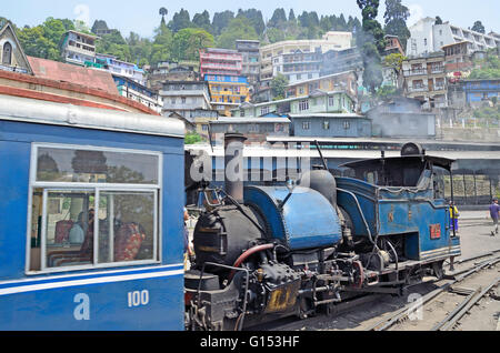 Steam Locomotive hauled Darjeeling Himalayan Railway at Darjeeling Station, Darjeeling, West Bengal Stock Photo