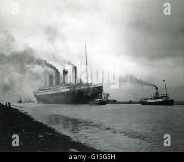 The completed Titanic steamship at Belfast, Ireland. The Titanic was the largest ship ever built at the time, measuring 268 meters long and weighing 67,000 tons. The Titanic's hull had 16 watertight compartments and many people thought that these made it Stock Photo