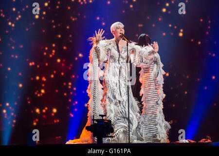 Stockholm, Sweden. 9th May. Nina Kralic performing 'Lighthouse' for Croatia. Stock Photo