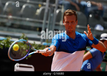 Rome, Italy. 10th May, 2016. Tomas Berdych of Czech Republic returns the ball during  first round match of  the Italian Open tennis BNL2016  tournament against Tomas Albert Ramos-Vinolas of Spain   at the Foro Italico in Rome, Italy,  May 10, 2016 Credit:  agnfoto/Alamy Live News Stock Photo