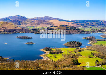 View from Walla Crag over Derwent Water in the English Lake District to the northwestern fells Stock Photo