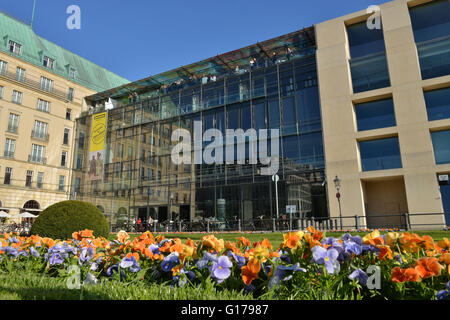 Akademie der Kuenste, Pariser Platz, Mitte, Berlin, Deutschland / Akademie der Künste Stock Photo