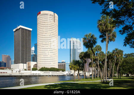 Rivergate Tower, Hillsborough River and the skyline of Tampa, Florida, USA Stock Photo