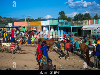 Busy saturday market, Omo valley, Jinka, Ethiopia Stock Photo