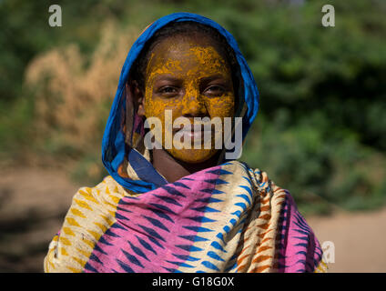 Portrait of an afar tribe teenage girl with qasil on her face, Afar region, Afambo, Ethiopia Stock Photo