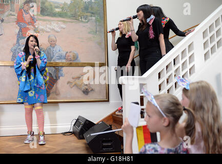 Stockholm, Sweden. 10th May, 2016. German singer Jamie-Lee Kriewitz performs during a reception at the German Embassy in Stockholm, Sweden, 10 May 2016 on the occasion of the 61st annual Eurovision Song Contest (ESC). The Grand ESC Final will take place on 14 May. Credit:  dpa picture alliance/Alamy Live News Stock Photo